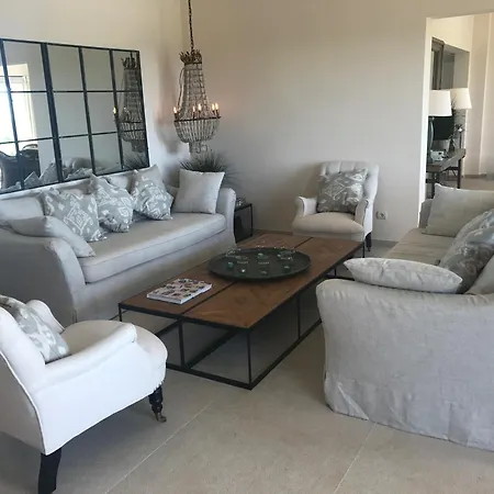Villa Taraluna *