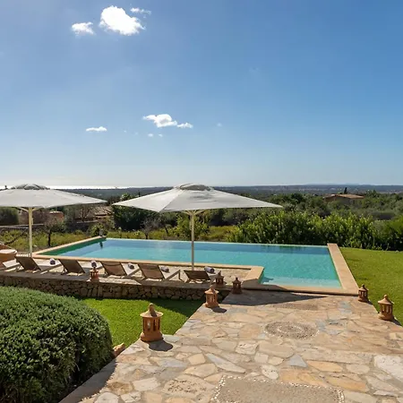 Taraluna Villa *